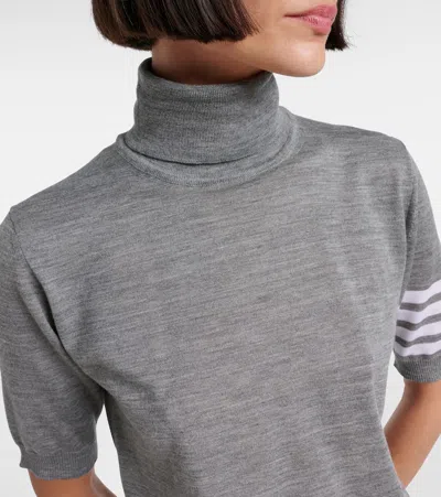 Thom Browne 4- Bar Virgin Wool Sweater In Grey