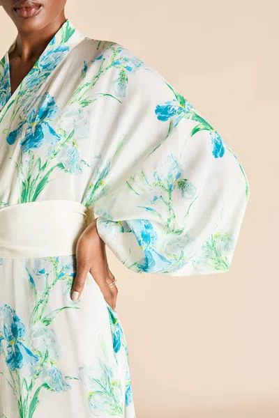 Olivia Von Halle Amaya Samphire Ivory Floral Robe In Silk-chiffon In White