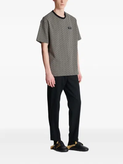Balmain Men Jacquard T-shirt With Pb Labyrinth Monogram In Gray