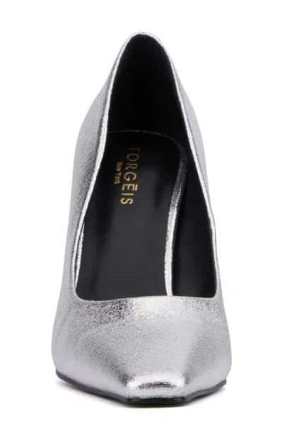 Torgeis Kamana Womens Square Closed Toe Flared Heel Pumps