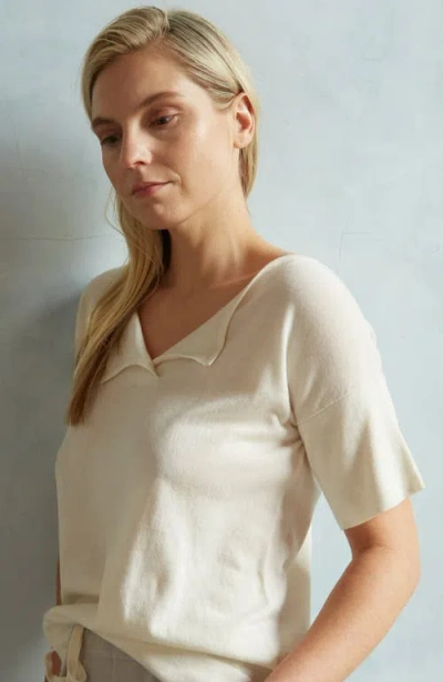 Oyun Split Neck Tee In White