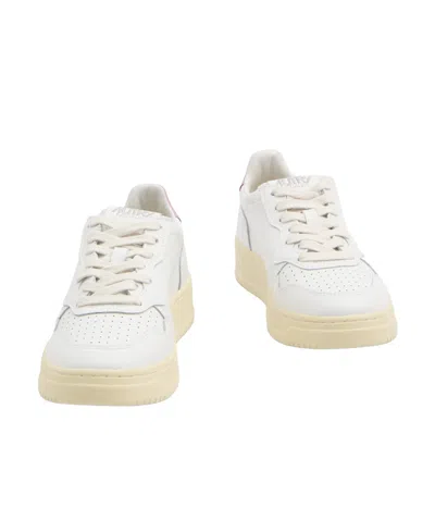 Autry Leather Medalist Low Sneakers In White