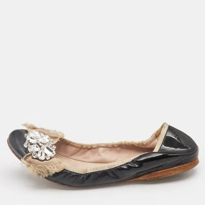 Pre-owned Miu Miu Black Patent Leather Crystal Embellished Scrunch Ballet Flats Size 37.5