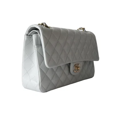 Pre-owned Chanel Caviar Quilted Double Flap Light Grey
