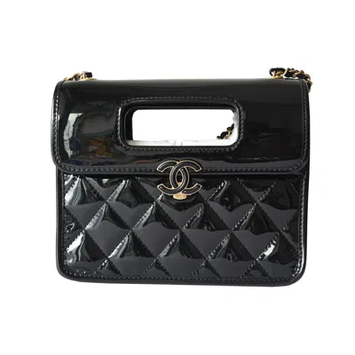 Pre-owned Chanel Patent Quilted Graphic Catch Flap Black