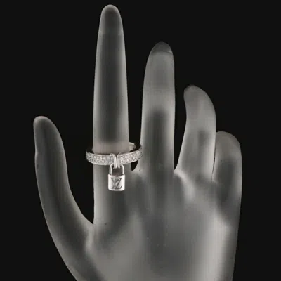 Pre-owned Louis Vuitton White Gold (18k) Band Ring ()