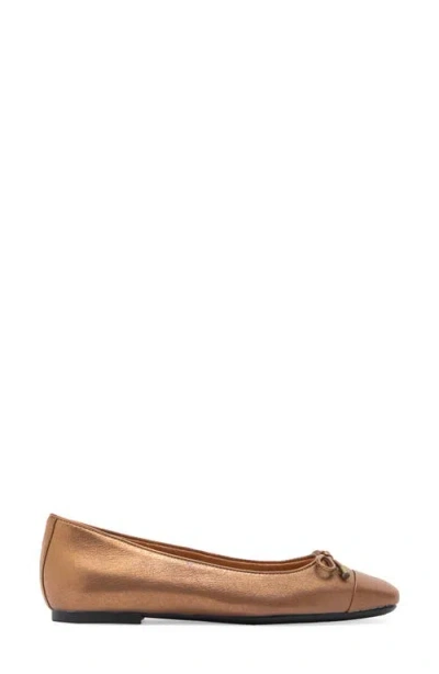 Vionic Klara Cap Toe Flat