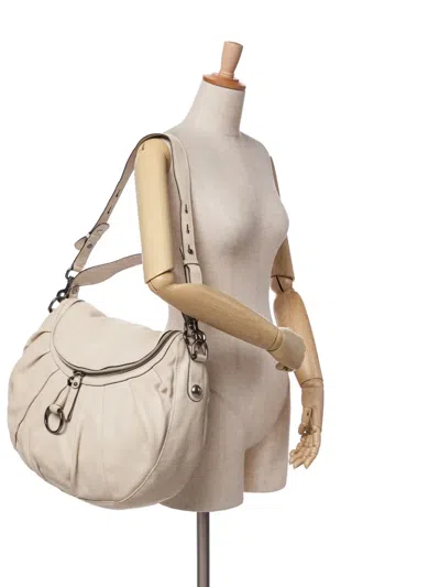 Pre-owned Gucci 2016-2024 Medium Pebbled Calfskin Icon Bit Satchel In White
