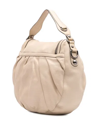 Pre-owned Gucci 2016-2024 Medium Pebbled Calfskin Icon Bit Satchel In White