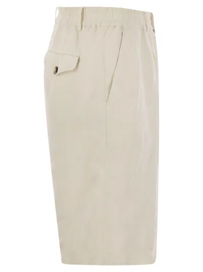 Brunello Cucinelli Classic Bermuda Shorts In Lightweight Linen Canvas