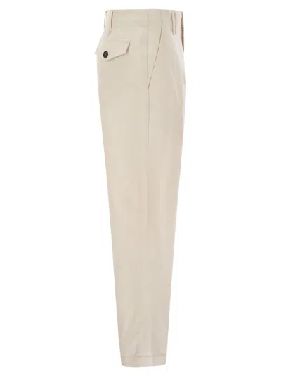Brunello Cucinelli Pleated Chino Trousers In Cotton Canvas And Linen