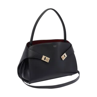 Ferragamo Leather Shoulder Bag Adaptable Strap In Black