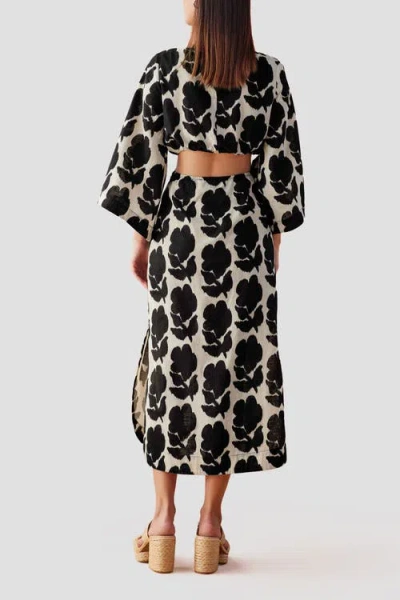 Omika Peyton Midi Dress In Emma Mussel