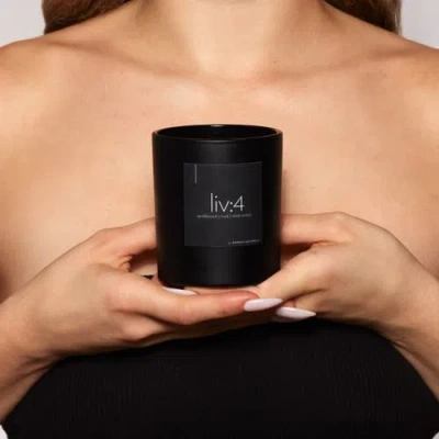 Sarah Maxwell Beauty Liv4 Scented Candle