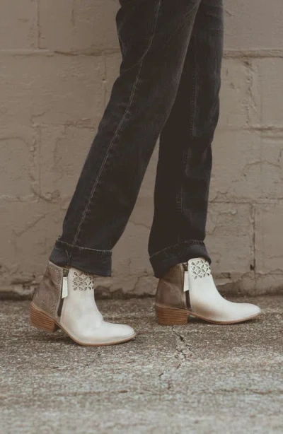 Roan Liz Cutout Boot