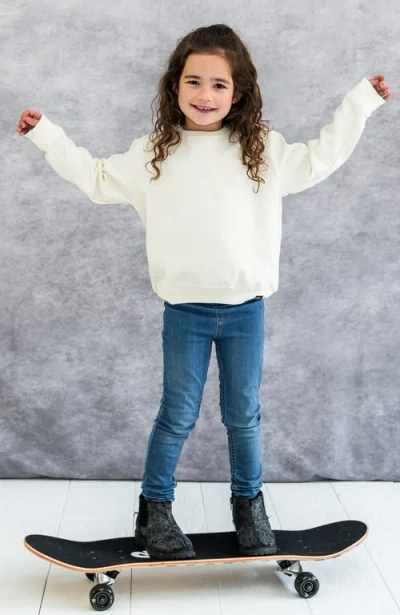 Laree + Co Basic Kids Sweatshirt In White