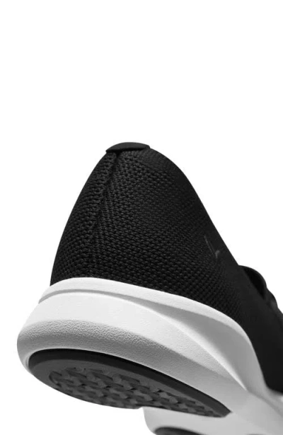 Vivaia Water-repellent Round-toe Sneaker Loafers