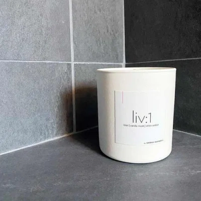 Sarah Maxwell Beauty Liv1 Scented Candle
