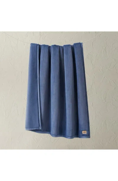 Ugg(r) Coco Throw Blanket