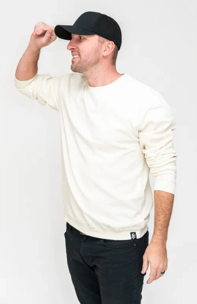 Laree + Co Basic Unisex Adult Sweatshirt