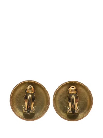 Pre-owned Chanel 1994 Gold Plated Cc Round Clip On Earrings Costume Earrings