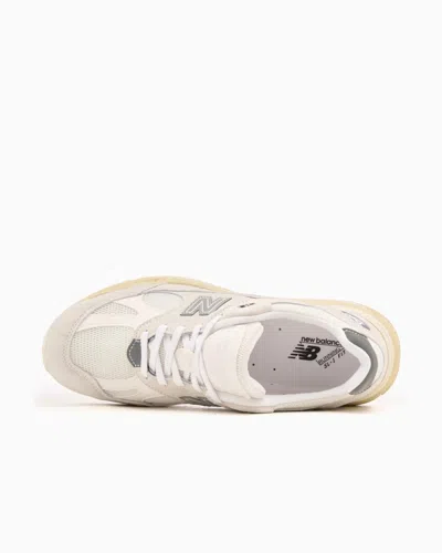 New Balance Sporty Pigskin And Mesh Sneakers With Cushioned Sole In Neutral
