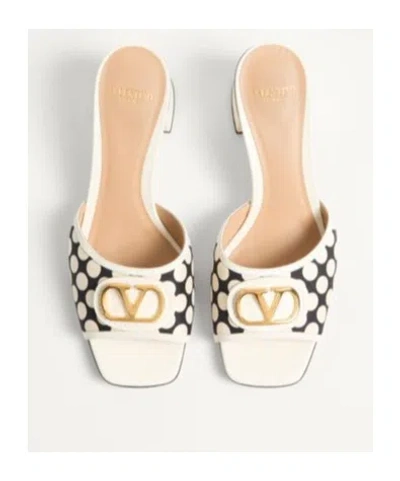 Valentino Garavani Sandalo Slide Vlogo Signature In Tessuto Plus De Pois 60mm In Multi