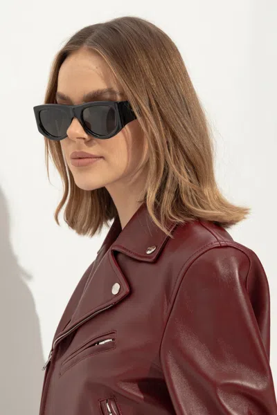 Gucci Rectangular Sunglasses In Glossy Black