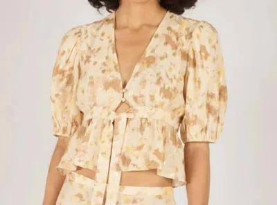 Traffic People Austin Avenue Top In Yellow
