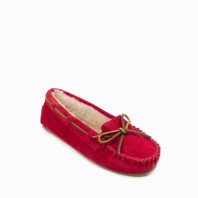 Minnetonka Women's Cally Moccasin Slipper In Cherry