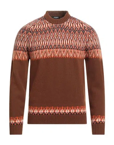 +39 Masq Man Sweater Brown Size 38 Wool