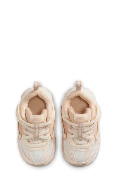 Nike Kids' Vomero 5 Sneaker