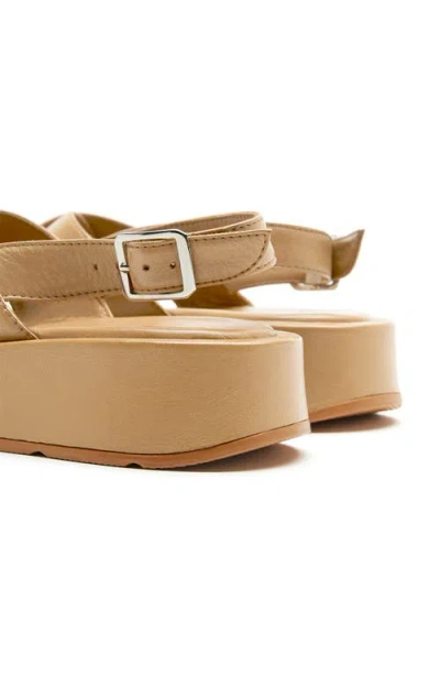 La Canadienne Amour Wedge Platform Sandal