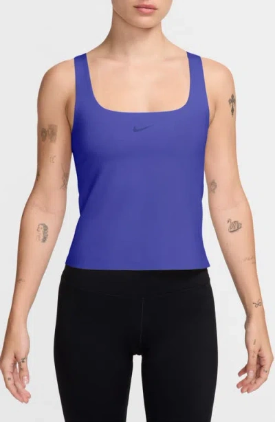 Nike Form Dri-fit Tank Top In Purple