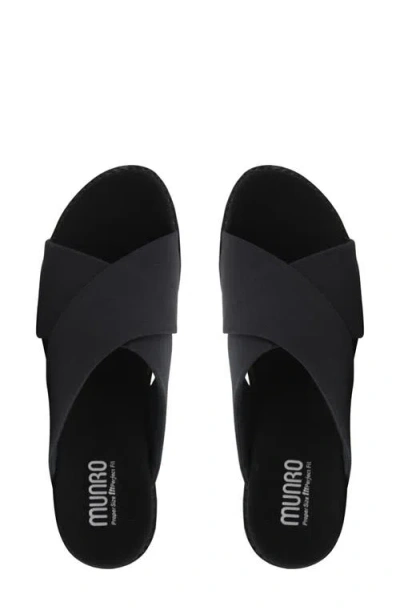 Munro Dekkie Slide Sandal