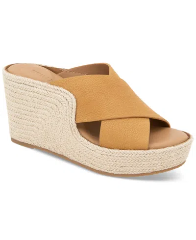 Gentle Souls Women's Porto Wedge Sandals