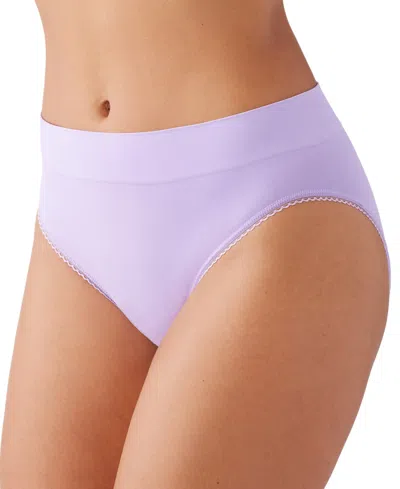 Wacoal Feeling Flexible High Cut Briefs