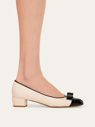 Ferragamo Vara Q 35 Quilted Leather Pumps In Neutrals