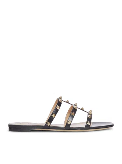 Valentino Garavani Rockstud Leather Flat Sandals In Black