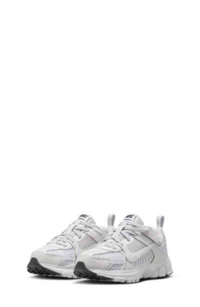 Nike Kids' Vomero 5 Sneaker