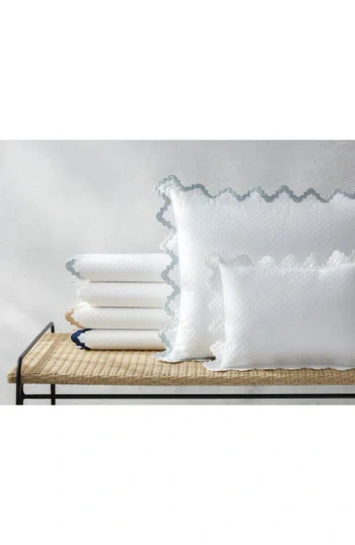 Matouk Aziza Matelassé Cotton Coverlet
