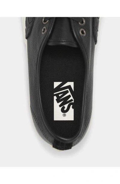 Vans Black Lx Authentic 44 Sneakers In Black