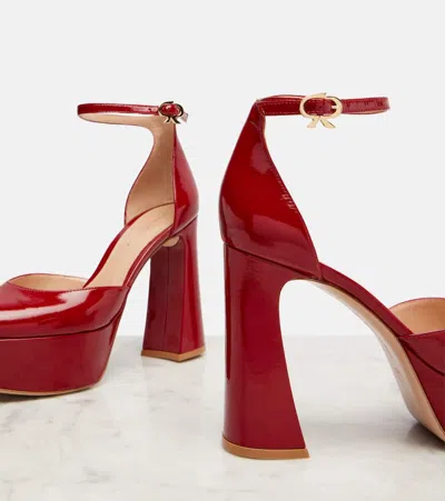 Gianvito Rossi Hilary 100 Patent Leather Platform Pumps In Red