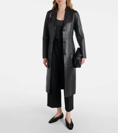 Totême Single-breasted Leather Coat In Black