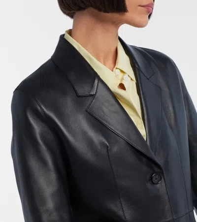 Totême Single-breasted Leather Coat In Black