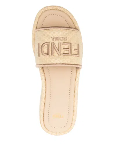 Fendi Slippers Sunshine In Rafia Donna In Brown
