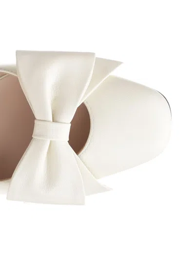 Valentino Garavani Bowow Pumps In Yellow