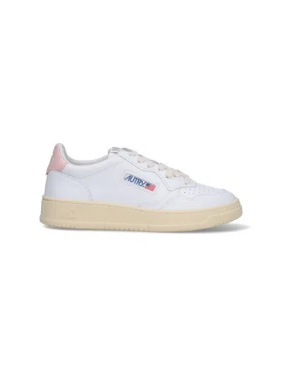 Autry Leather Medalist Low Sneakers