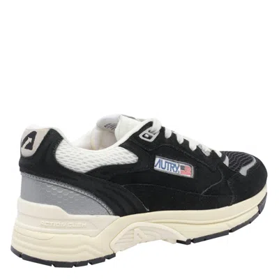Autry Hyperway Black Low Top Sneakers With Logo Patch On Tongue And Side In Suede And Mesh Woman In Black