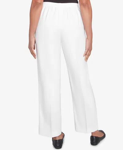 Alfred Dunner Petite Estate Of Mind Estate Pull-on Medium Length Pants In White